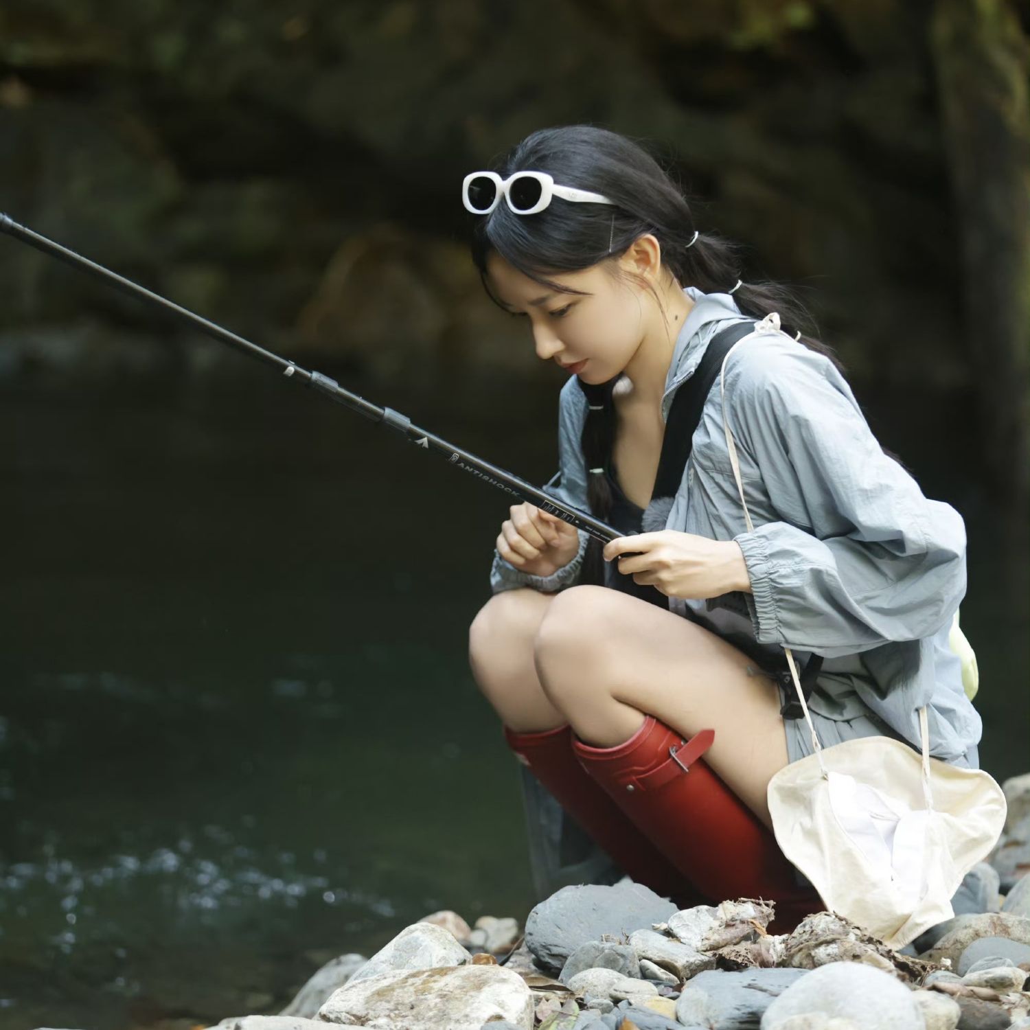 Behind-the-scenes cut of Cheng Xiao