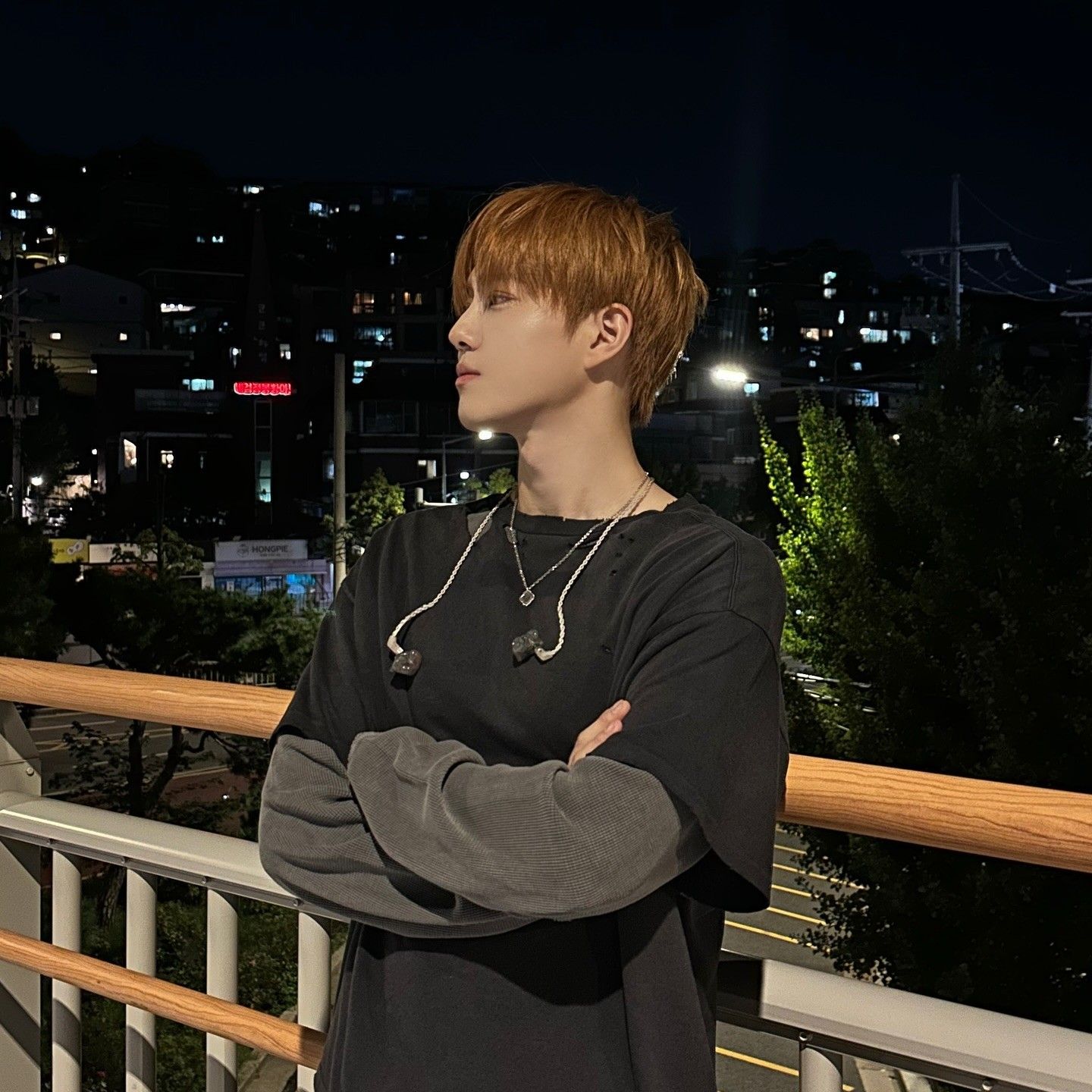 Behind-the-scenes cut of Suho (EXO)