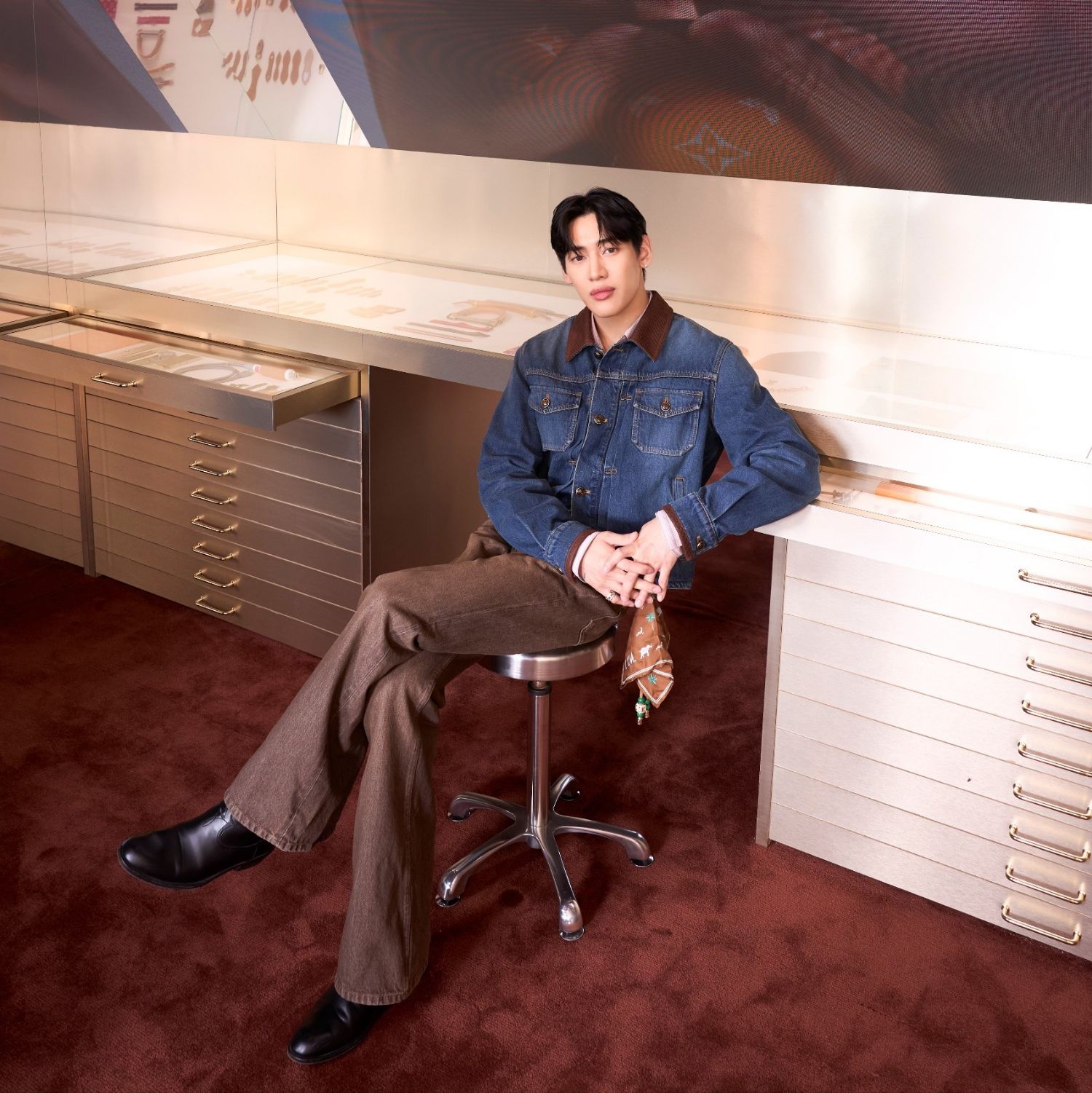 Behind-the-scenes cut of Bambam (GOT7)