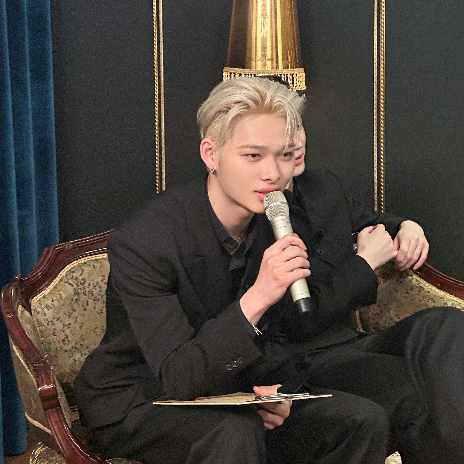 Foto aktivitas terbaru NI-KI (ENHYPEN)