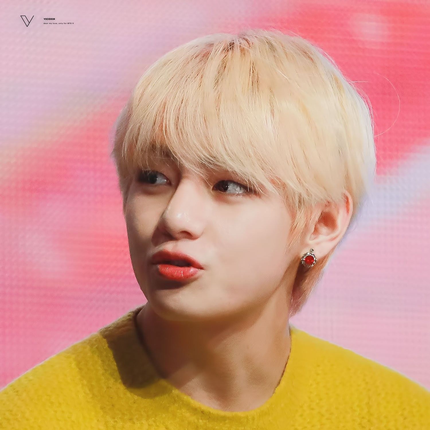 뷔 (방탄소년단)의 최신 사진