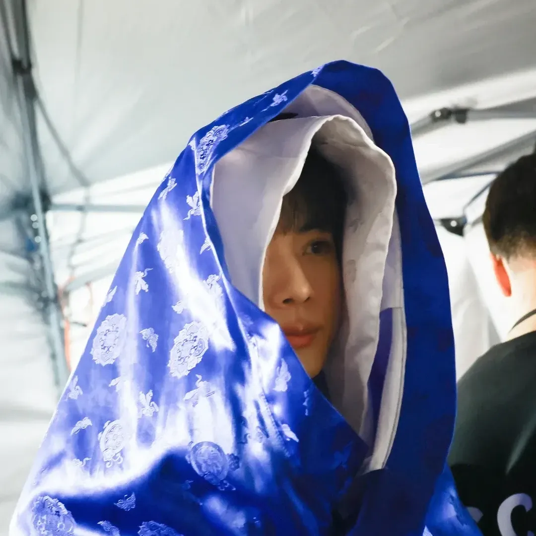 진 (방탄소년단) 최근 활동샷