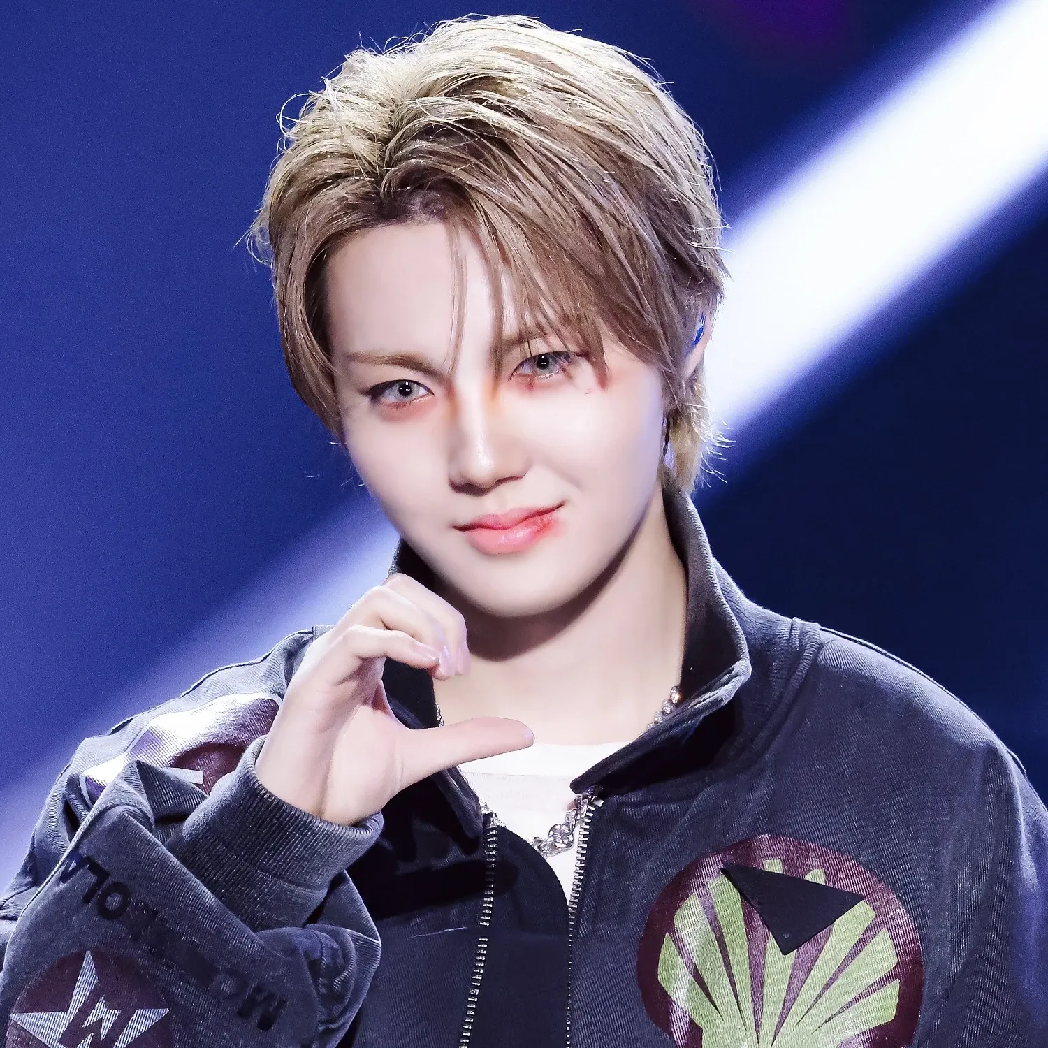 Recent activity shot of Doyoung (TREASURE)