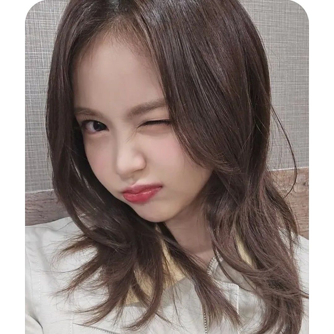 아이유 최근 활동샷