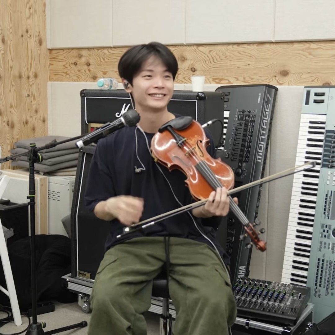 A moment captured by Shin Yechan (LUCY)'s fan