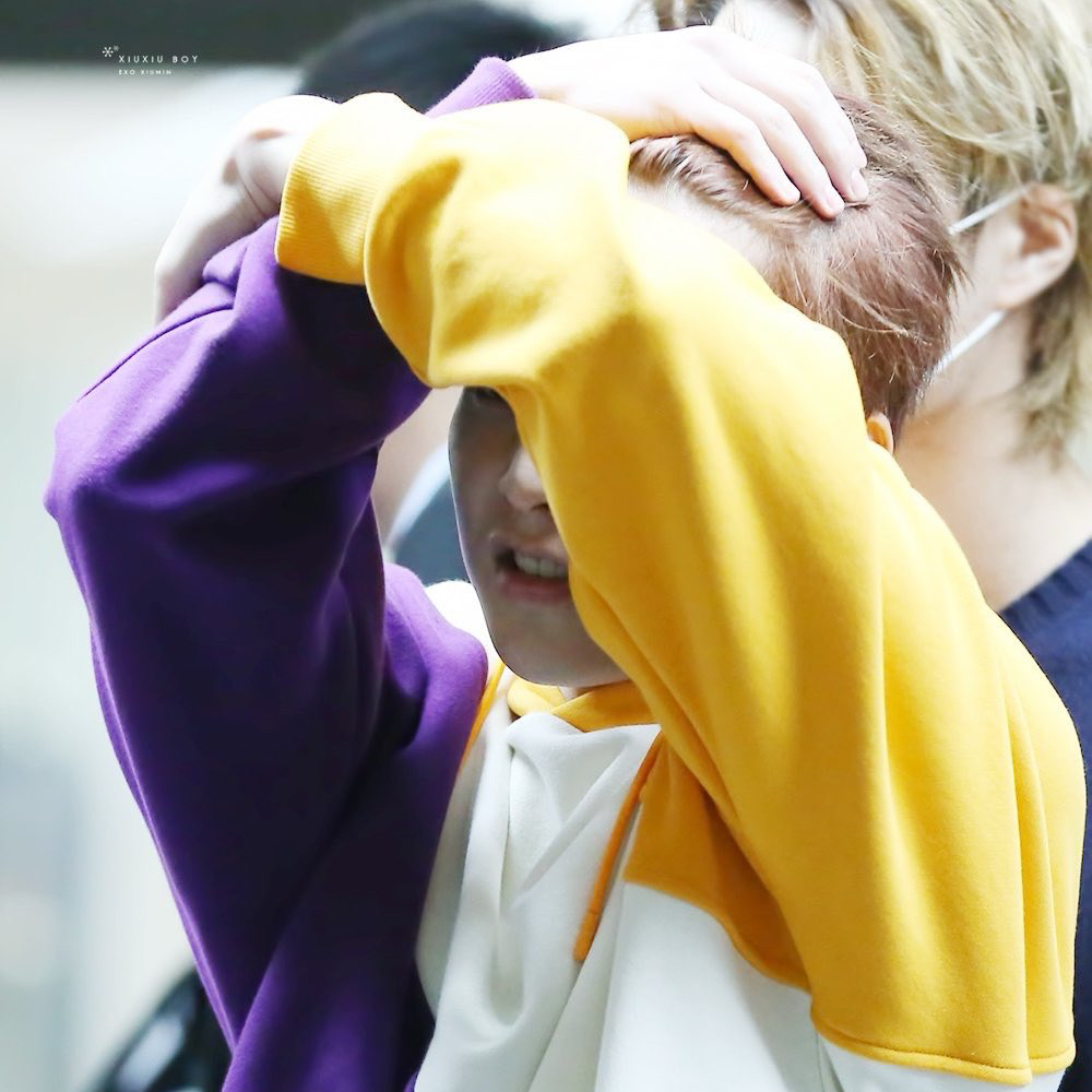 Behind-the-scenes cut of Xiumin (EXO)