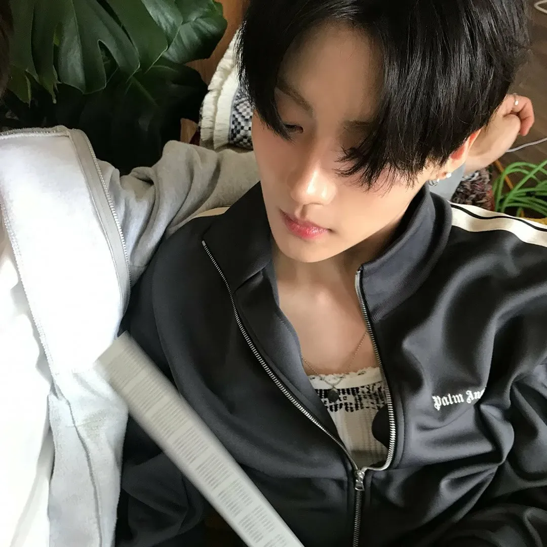 A moment captured by Lee Sangwon (ALPHA DRIVE ONE)'s fan