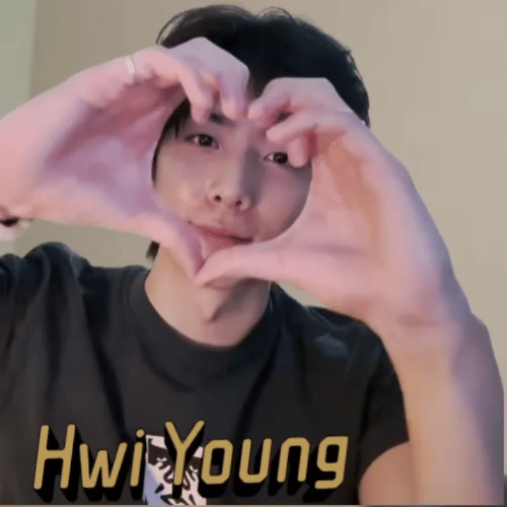 A moment captured by Hwiyoung (SF9)'s fan