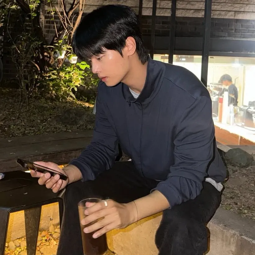 Recent activity shot of VIXX