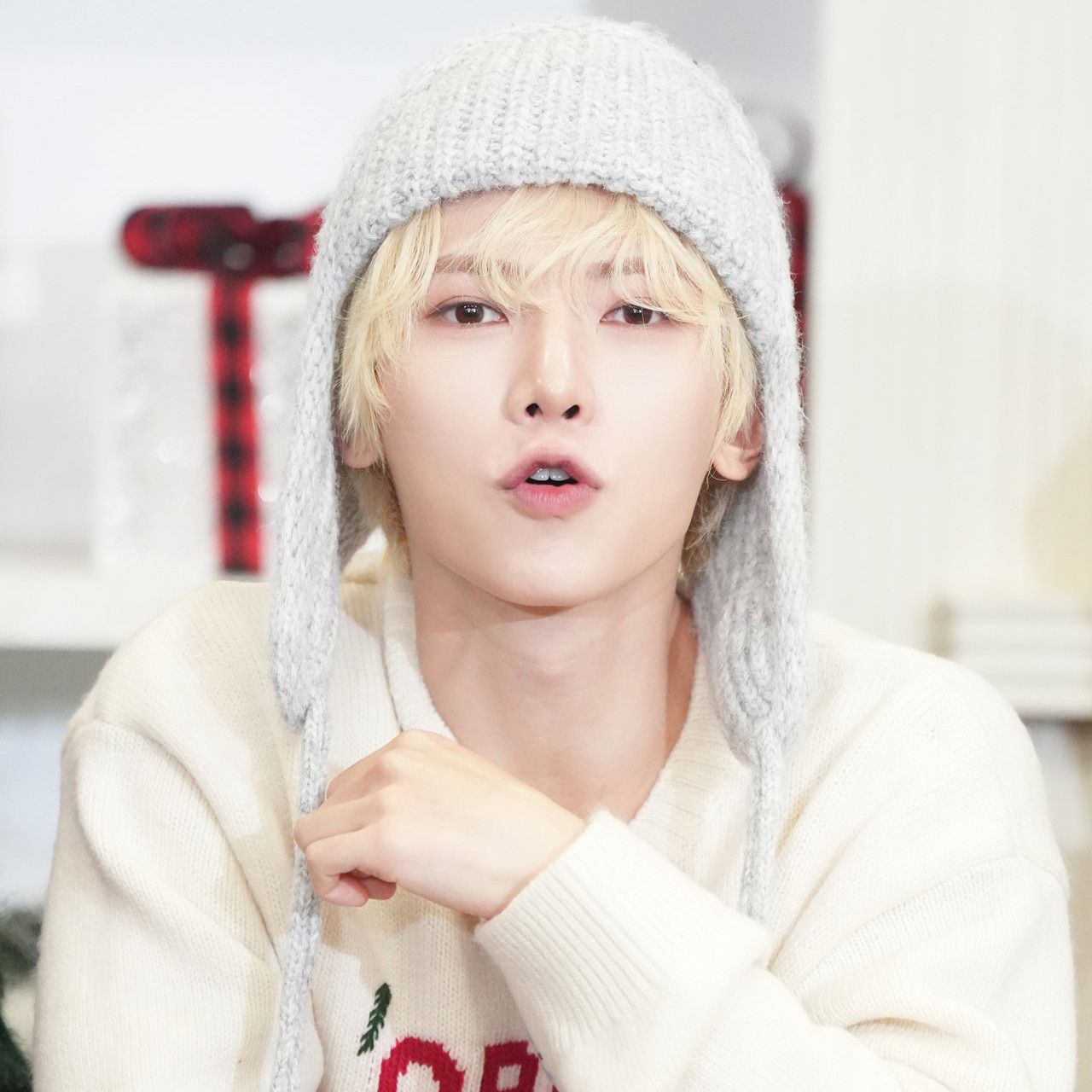 에이티즈의 비하인드 컷