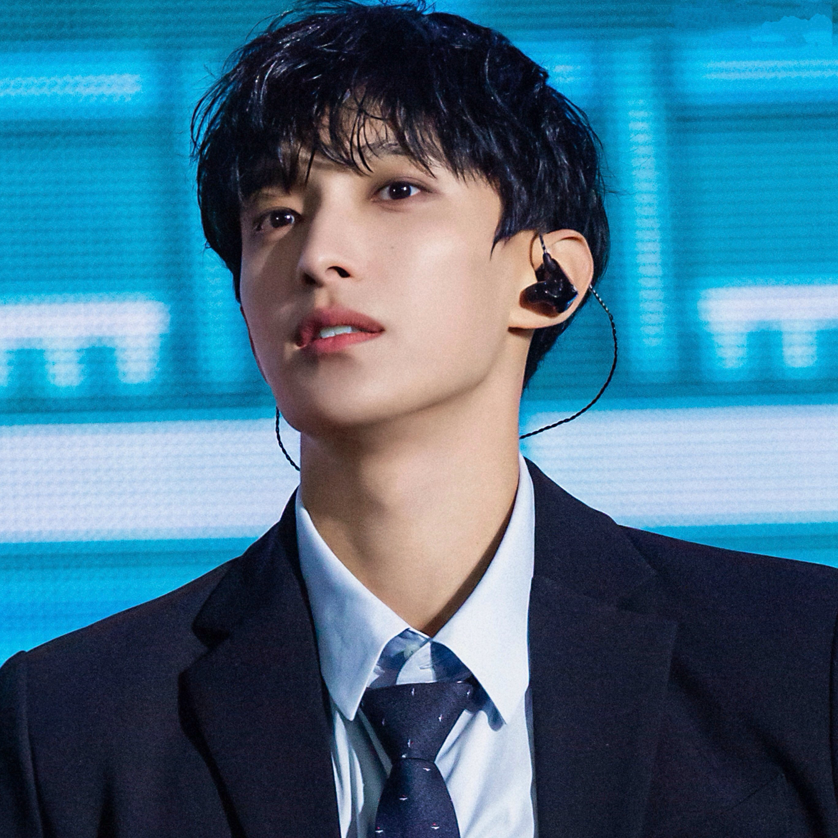 Latest photo of DK (SEVENTEEN)