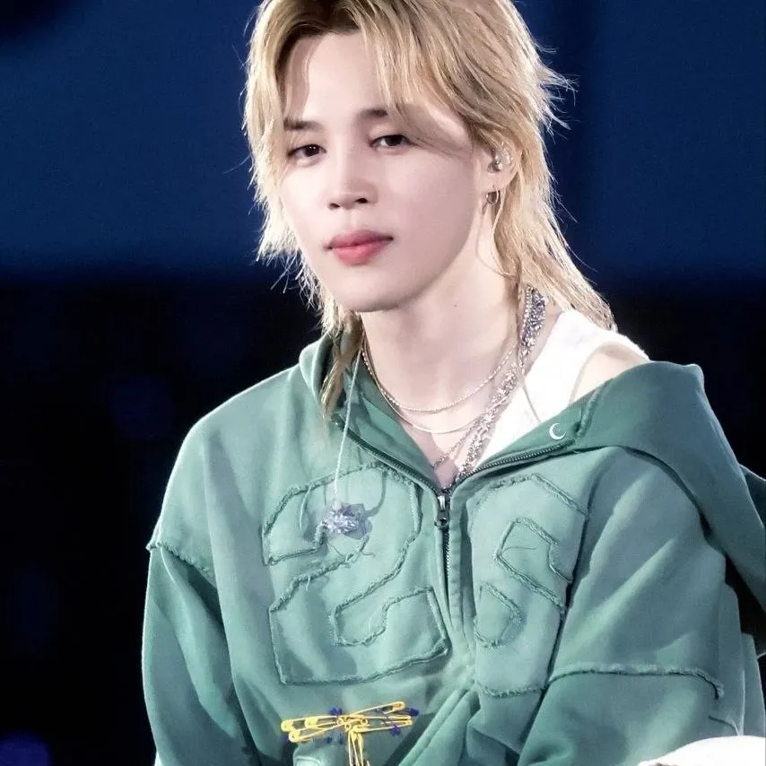 A moment captured by Jimin (BTS)'s fan