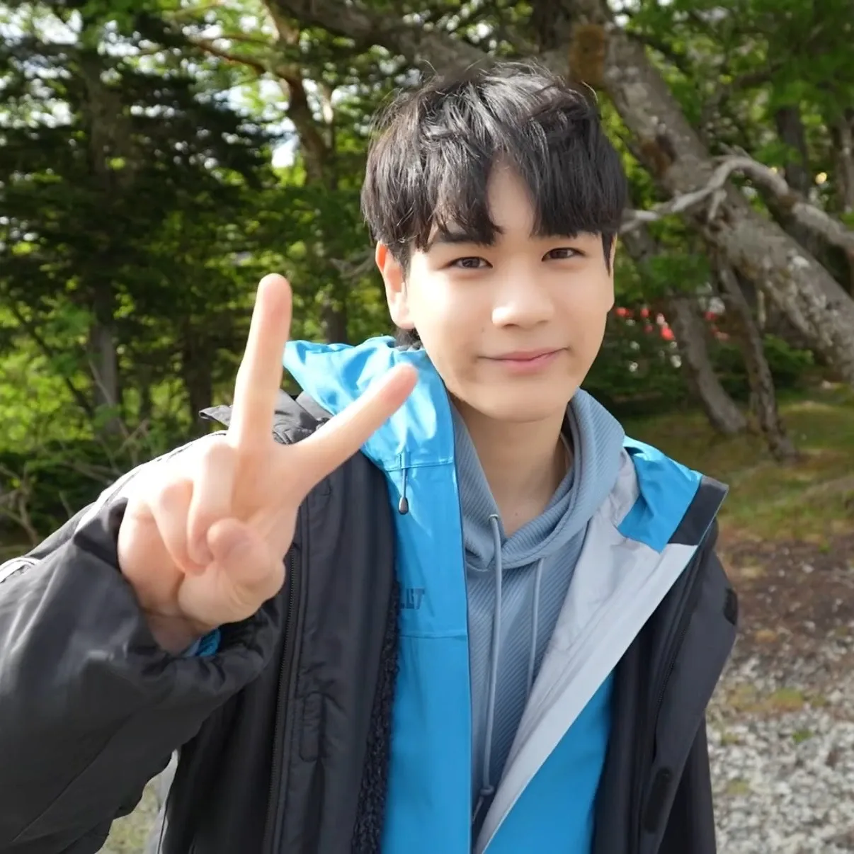 Recent activity shot of Mamehara Issei (JO1)