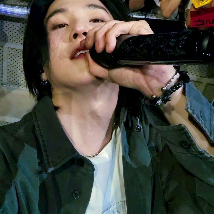 슈가 (방탄소년단) 최근 활동샷