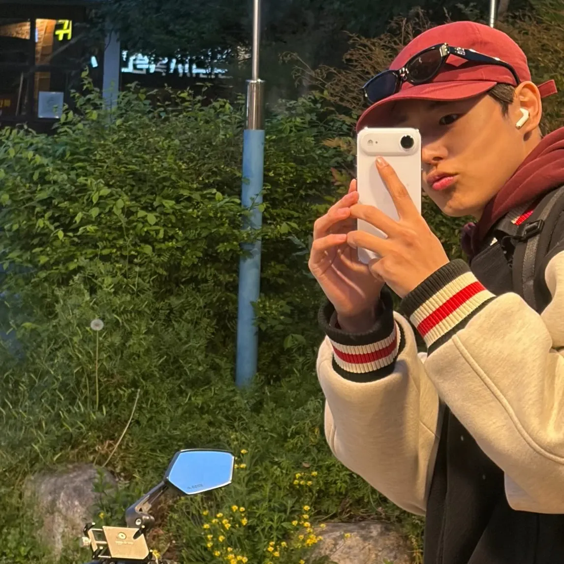 Behind-the-scenes cut of Choi Byungchan