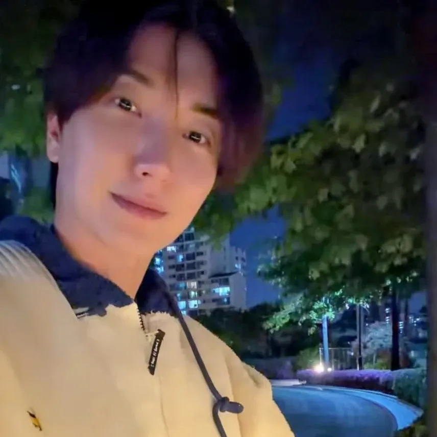 Foto aktivitas terbaru Super Junior