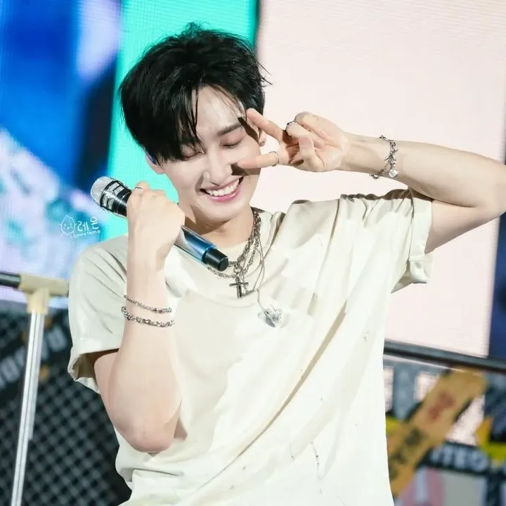 Behind-the-scenes cut of Eunhyuk (Super Junior)