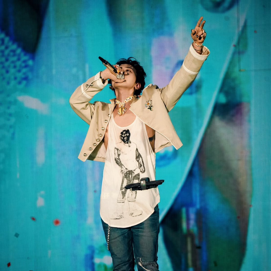A moment captured by G-DRAGON (BIGBANG)'s fan