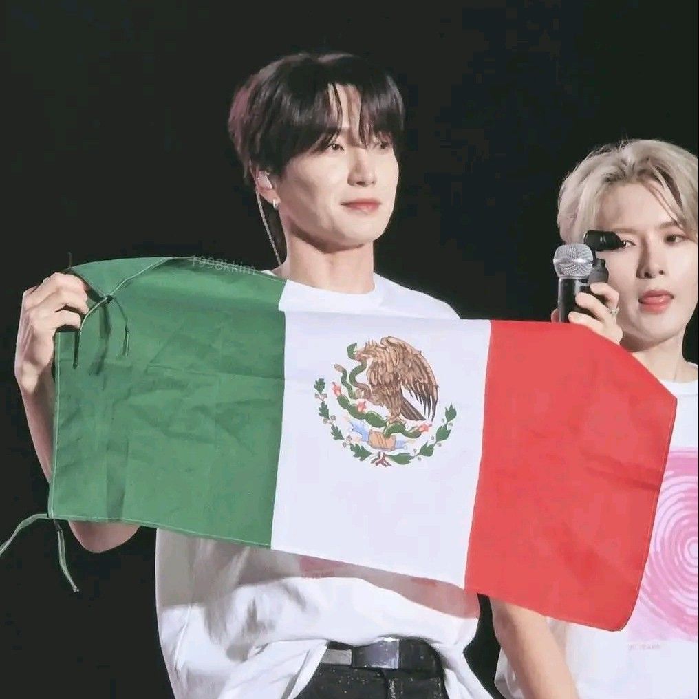 Latest photo of Leeteuk (Super Junior)