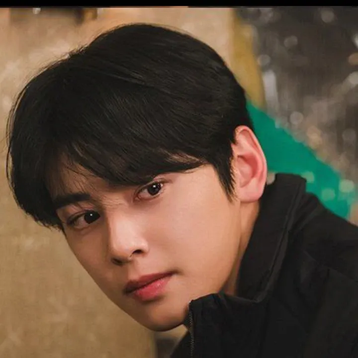 Recent activity shot of Eunwoo (ASTRO)
