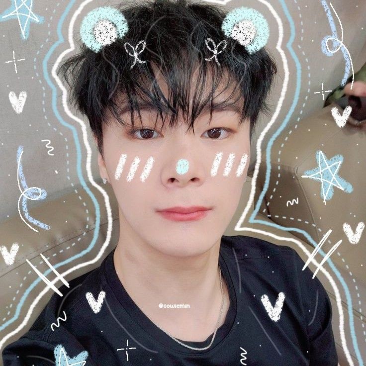 Latest photo of Moonbin (ASTRO)