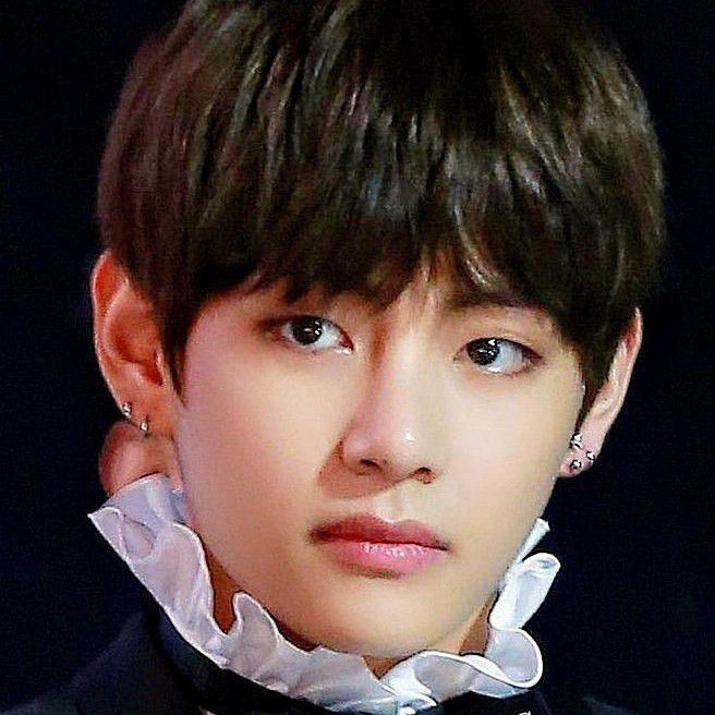 V (BTS)の舞台裏ショット