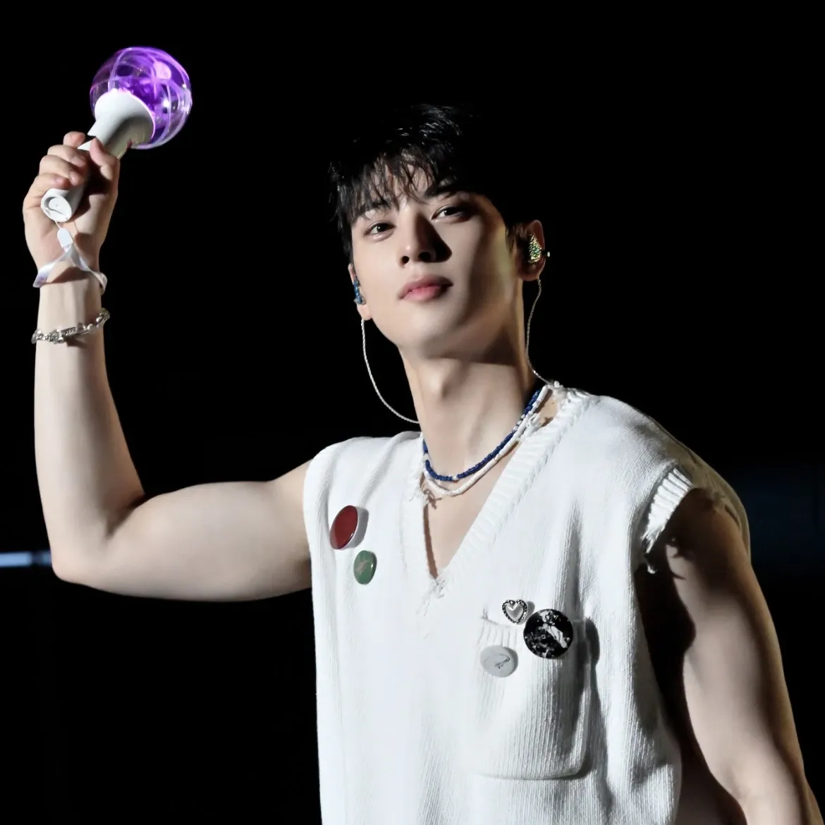 Recent activity shot of Eunwoo (ASTRO)