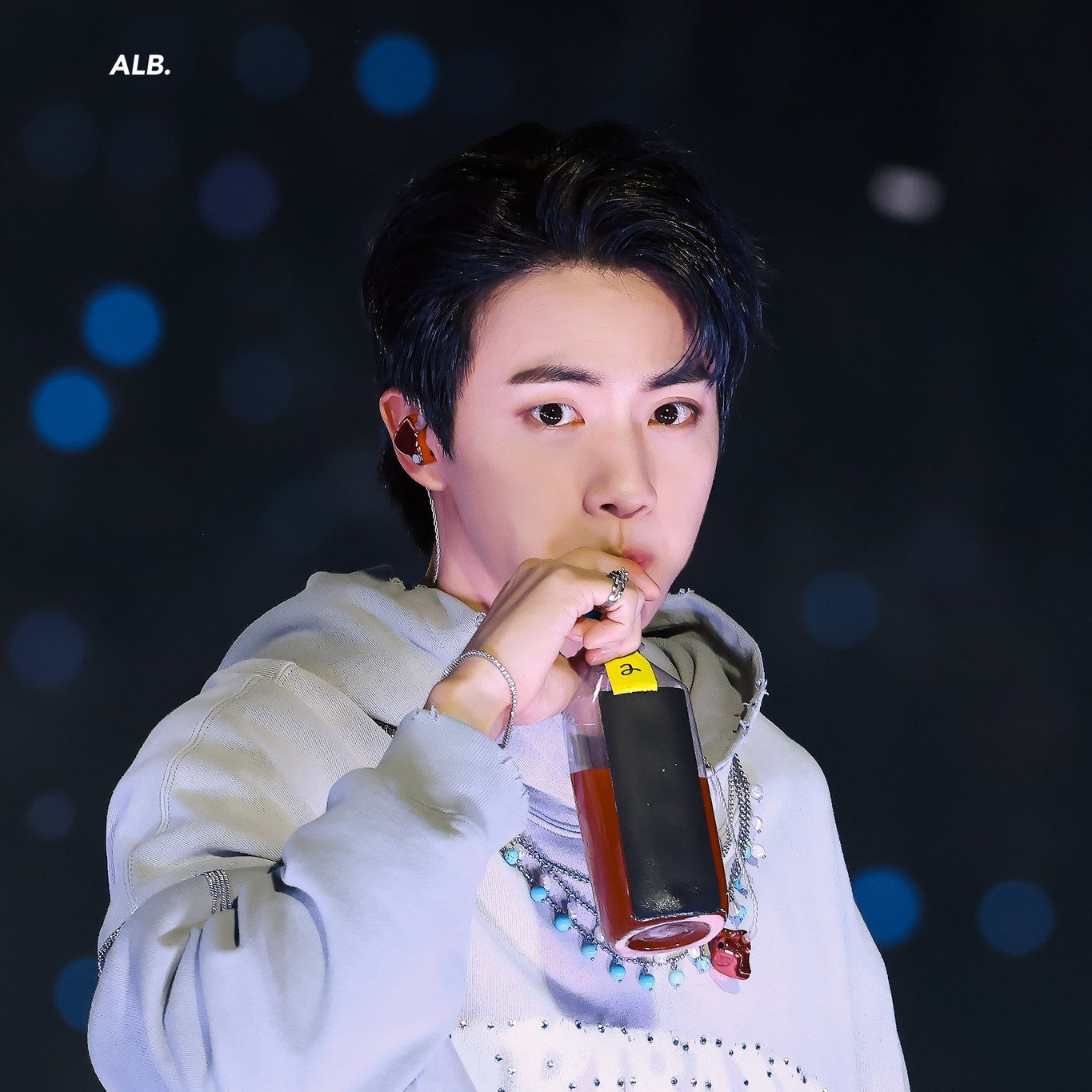 Potret di balik layar Jin (BTS)