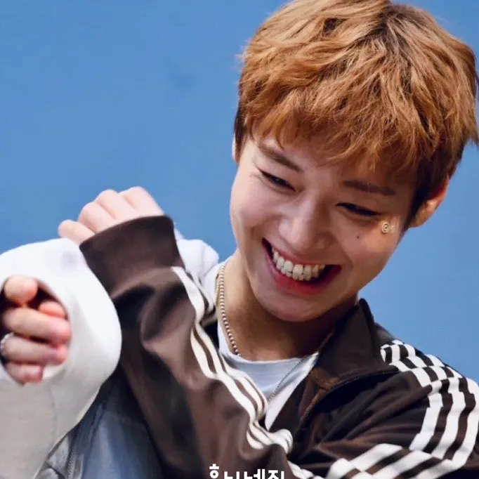 박지훈의 최신 사진