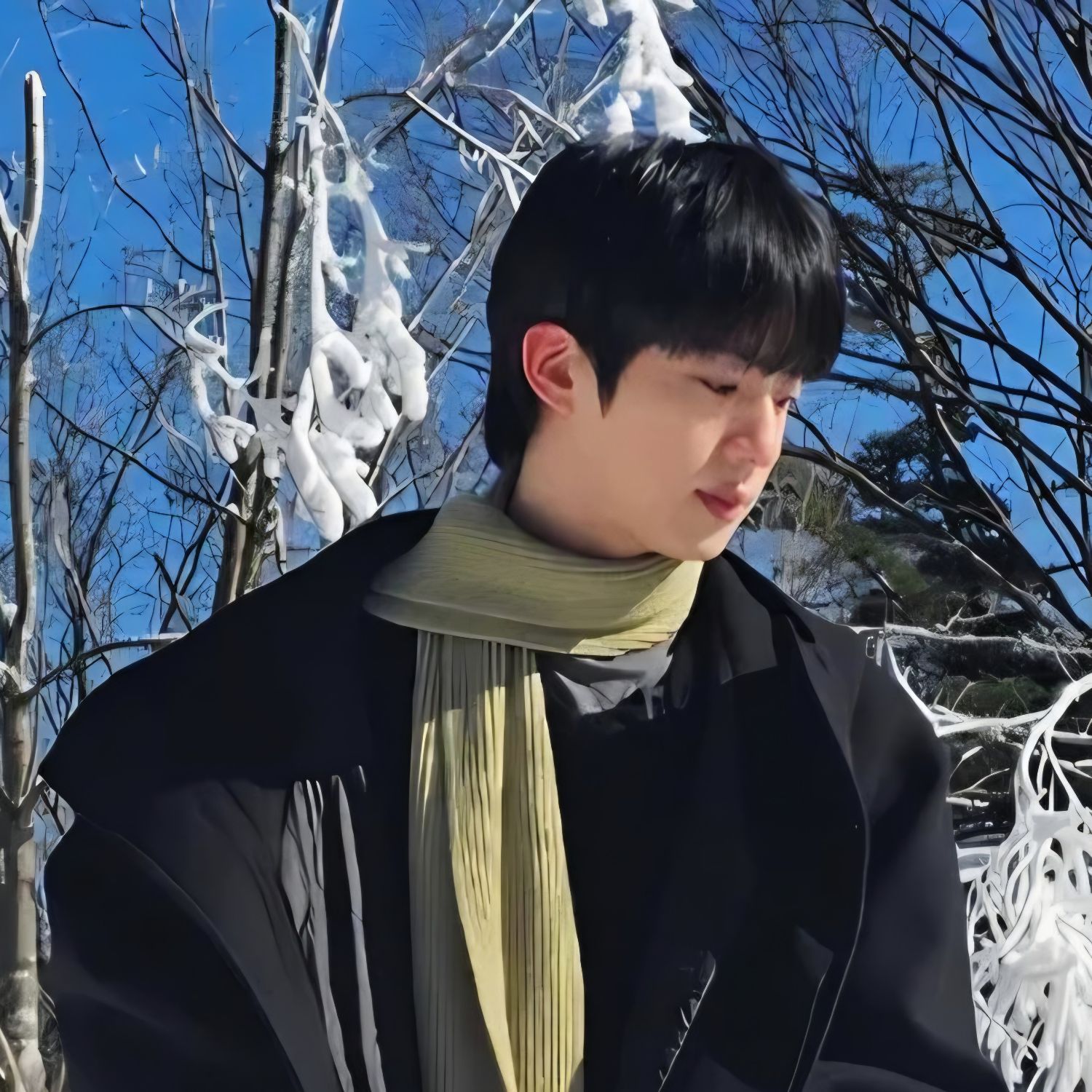 Foto aktivitas terbaru Jin (BTS)