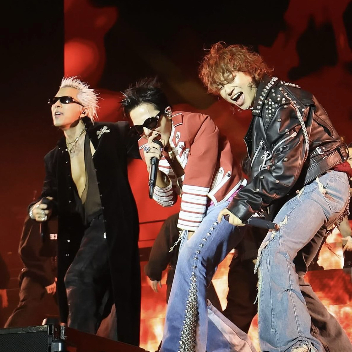 Behind-the-scenes cut of BIGBANG