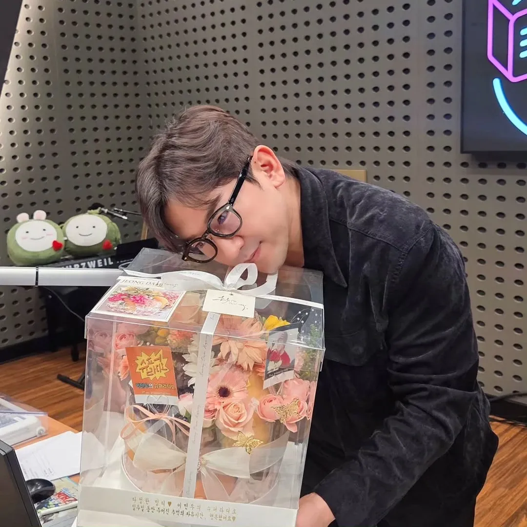 Latest photo of Lee Minwoo (SHINHWA)