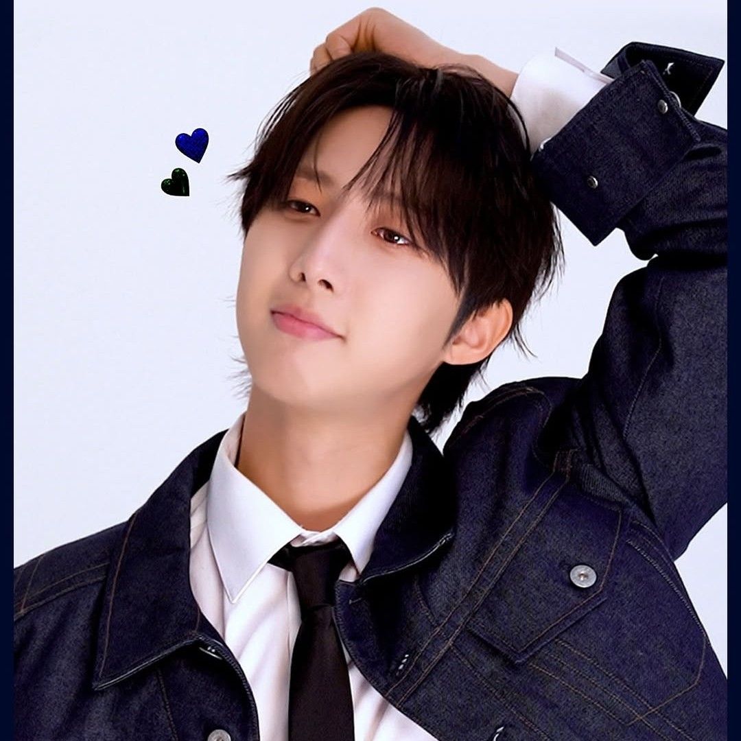 Latest photo of Hui (PENTAGON)