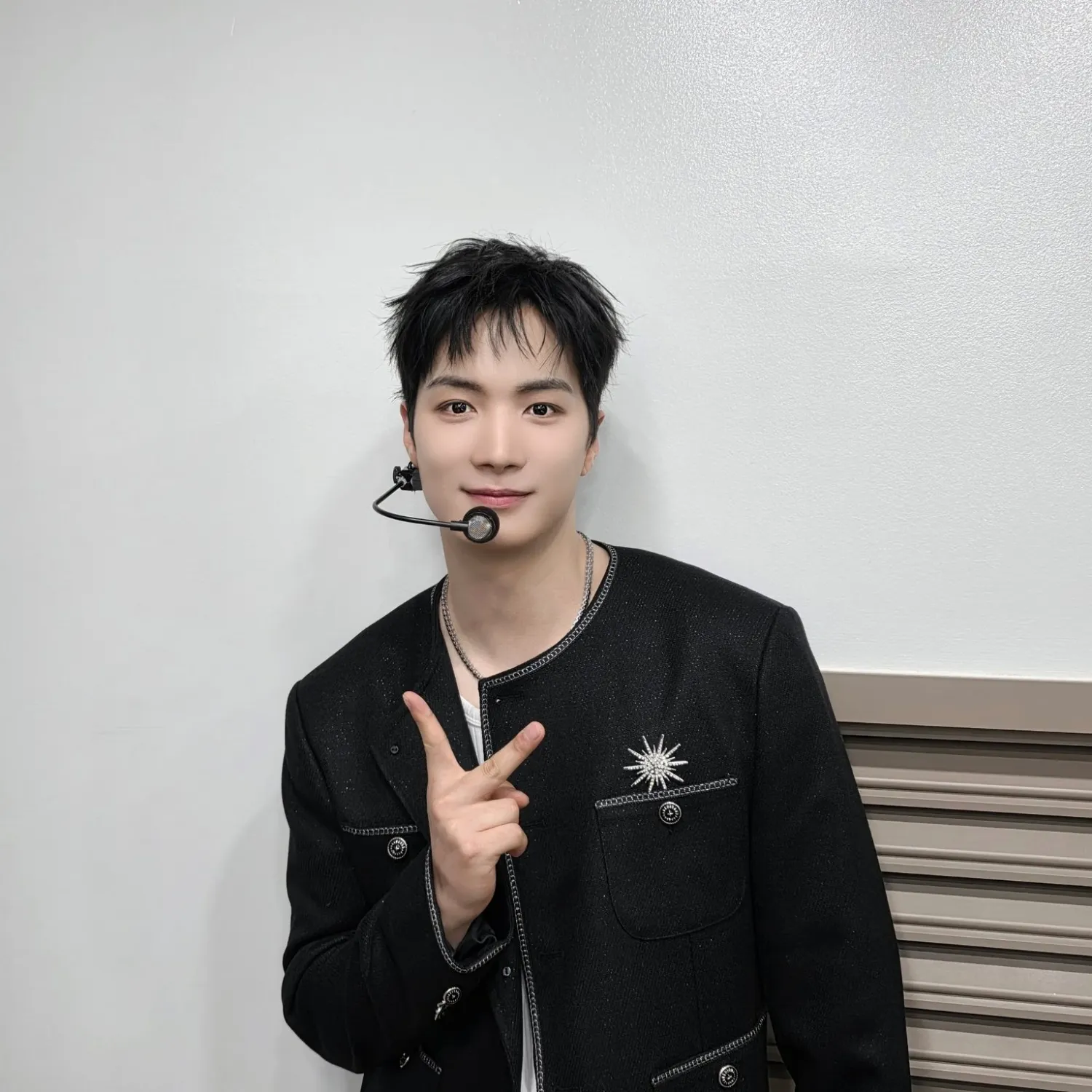 Behind-the-scenes cut of Kim Jonghyeon