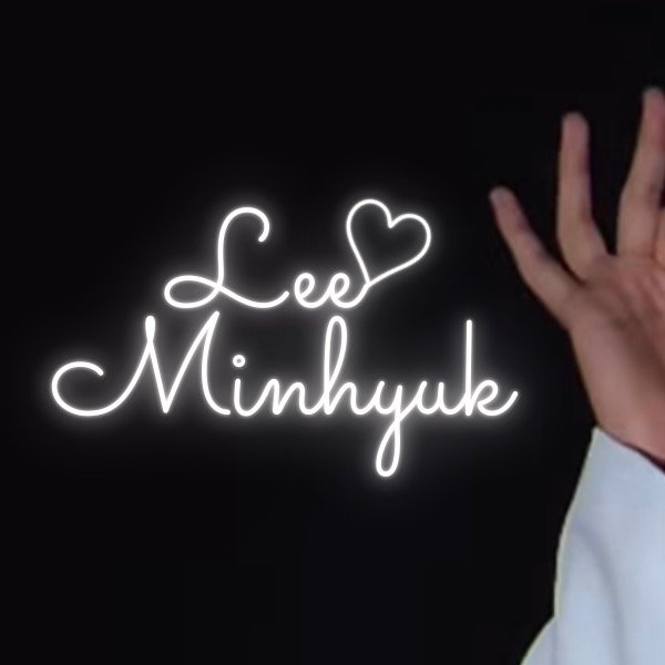 A moment captured by Minhyuk (MONSTA X)'s fan