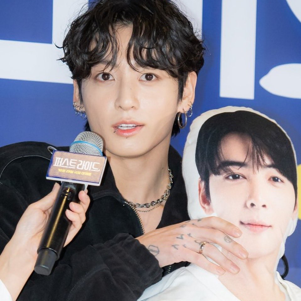 A moment captured by Jungkook (BTS)'s fan