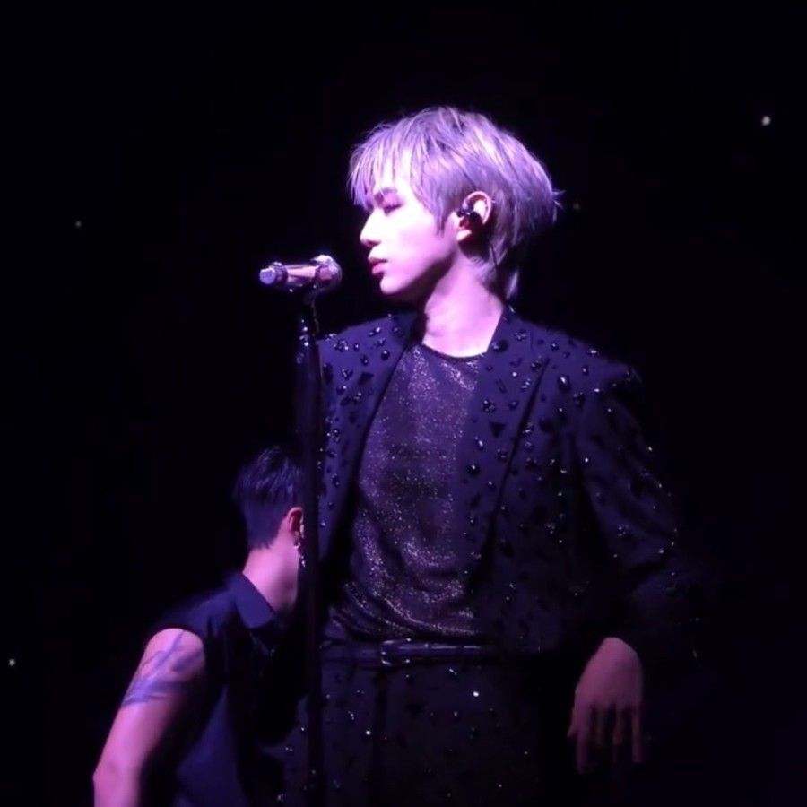 강다니엘의 비하인드 컷