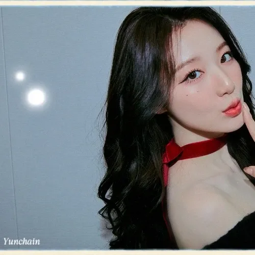 A moment captured by Shuhua (i-dle)'s fan
