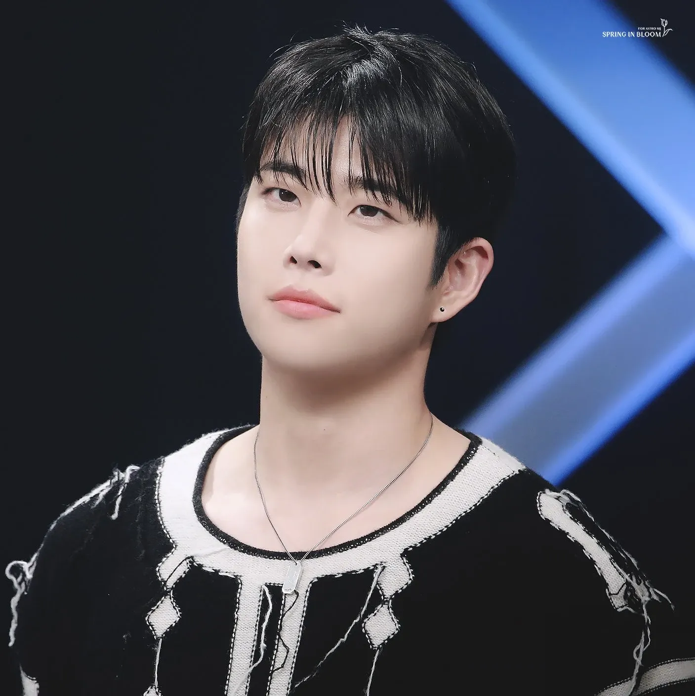 Behind-the-scenes cut of MJ (ASTRO)