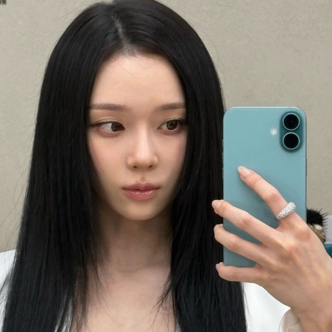 Winter (aespa)的最新照片