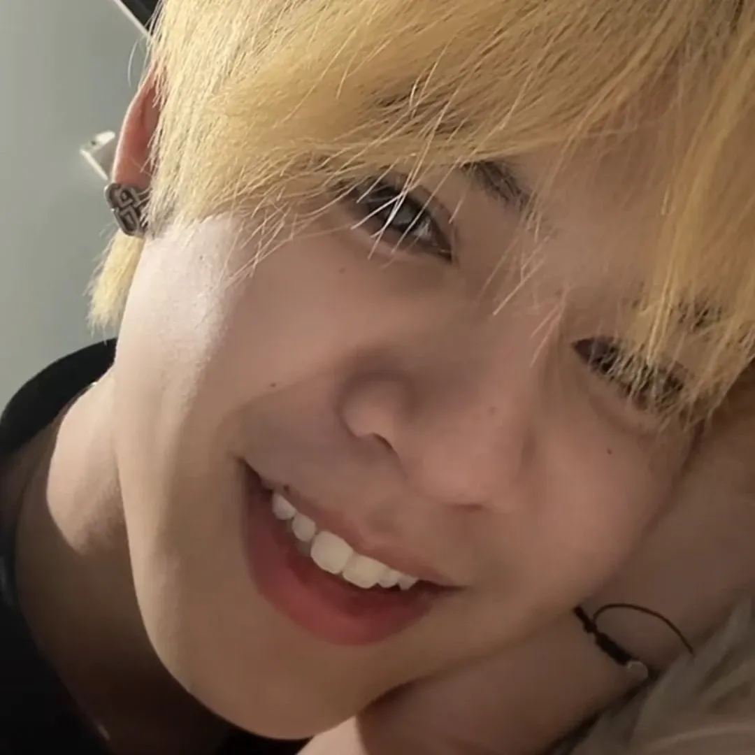 A moment captured by DORN (NexT1DE)'s fan