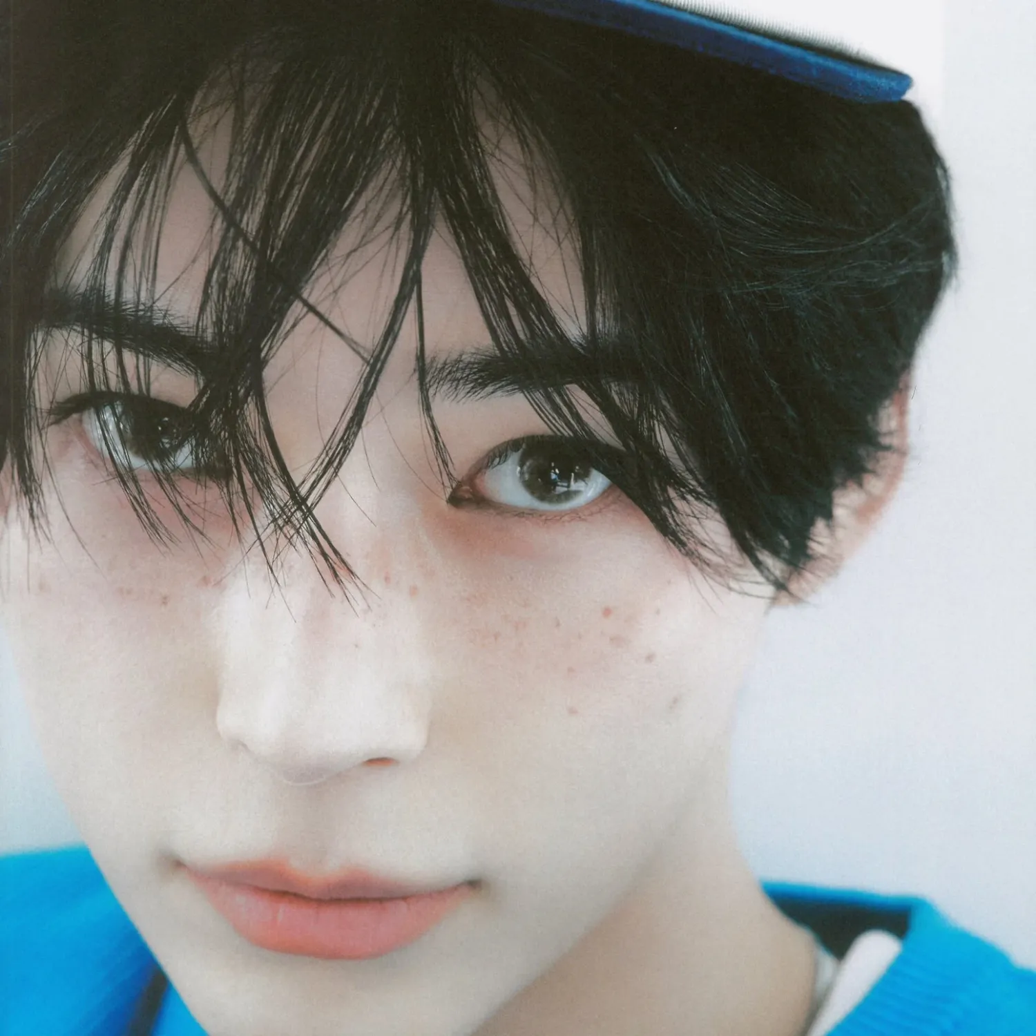 Latest photo of Sung Hanbin (ZEROBASEONE)