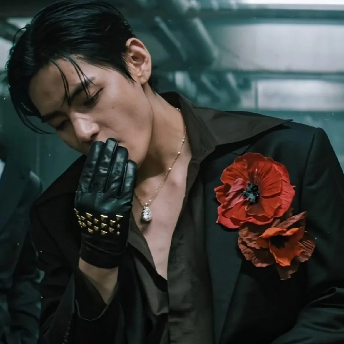 Latest photo of V (BTS)