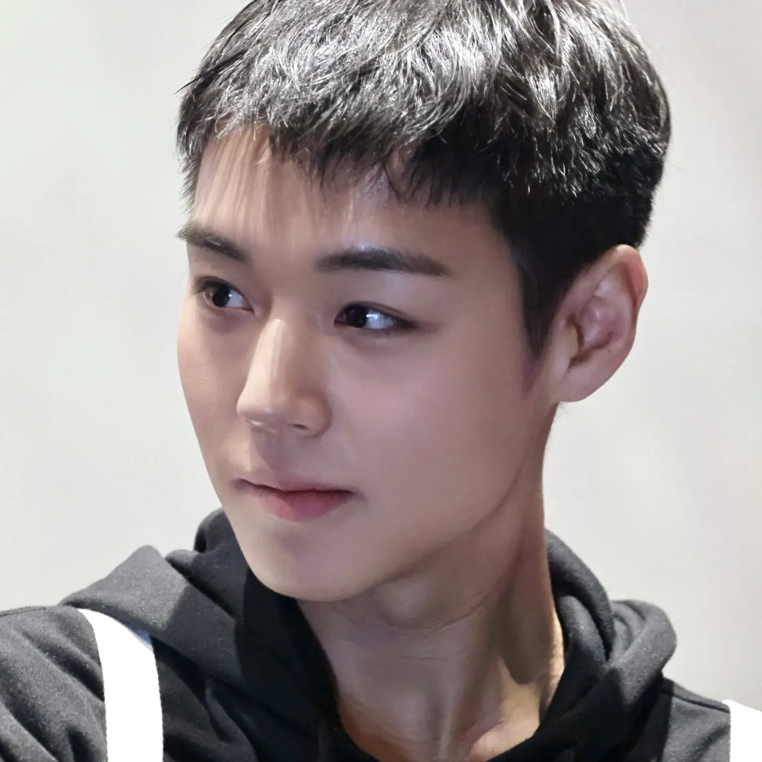 Latest photo of Park Jihoon