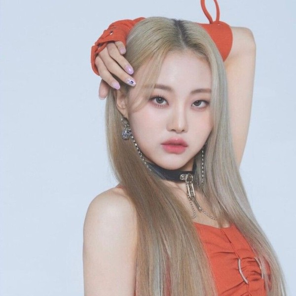 Shining profile picture of SHEON (Billlie) on today's Choeaedol