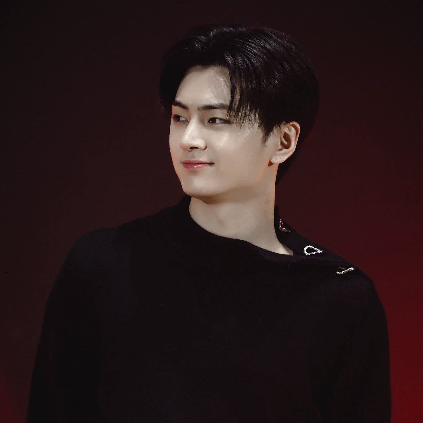 Recent activity shot of Jay (ENHYPEN)