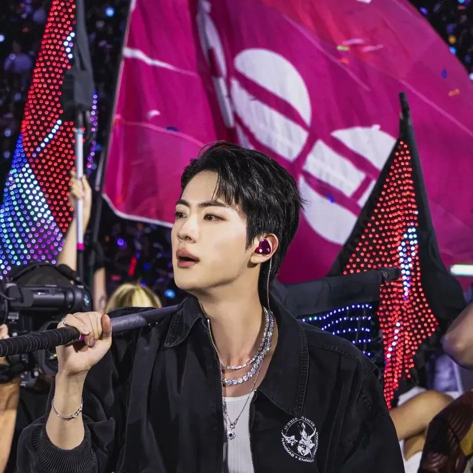 Foto terbaru Jin (BTS)