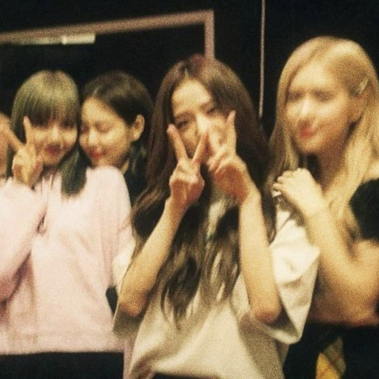 BLACKPINK的最新照片