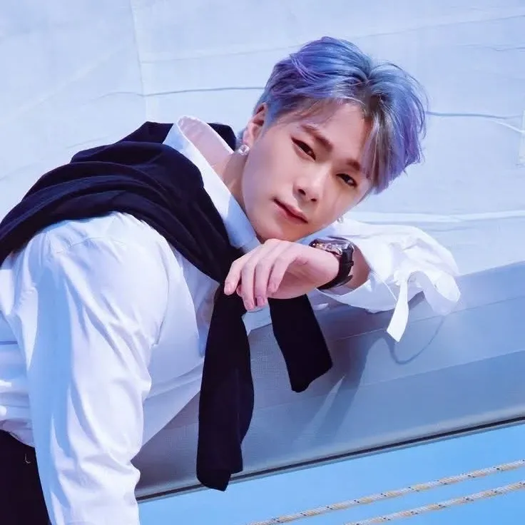 Latest photo of Moonbin (ASTRO)