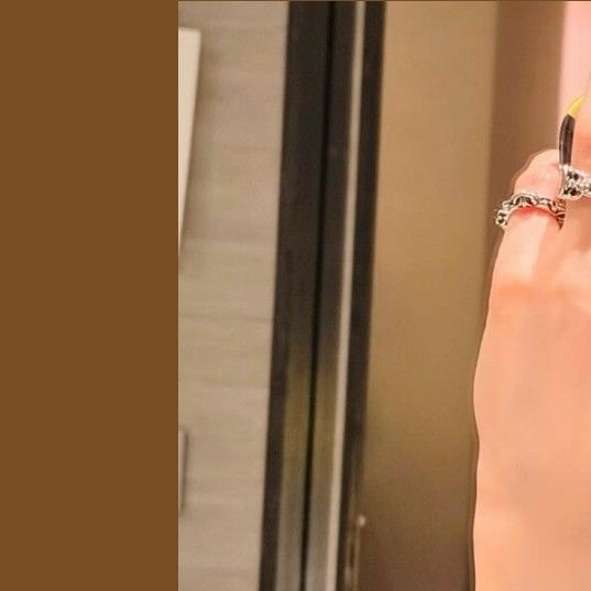 ムンビョル (MAMAMOO)の舞台裏ショット